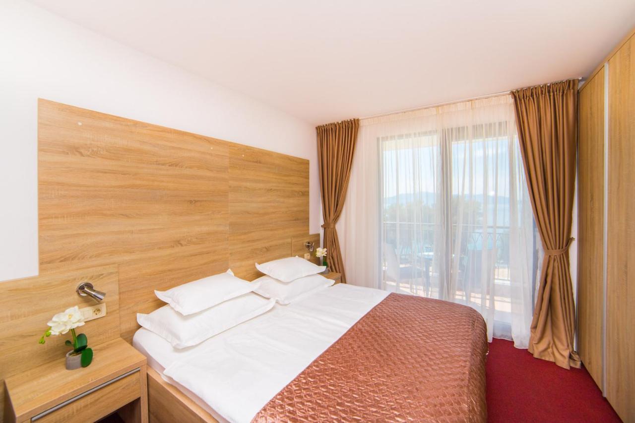 Hotel Antonija Drvenik  Exteriér fotografie